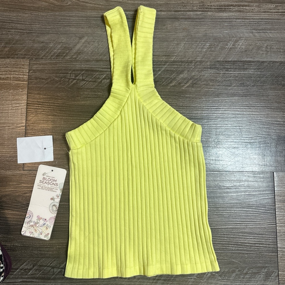 Lime Ribbed Tank Top - Picture 3 of 3